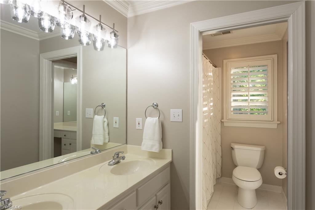 2011 Burntleaf Place Property Photo 41