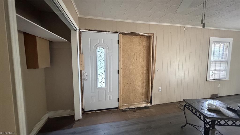 1229 Roberts Lane Property Photo 4