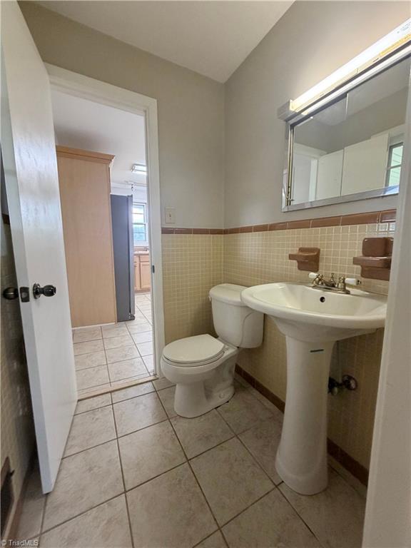1908 Cardinal Crest Road Property Photo 18