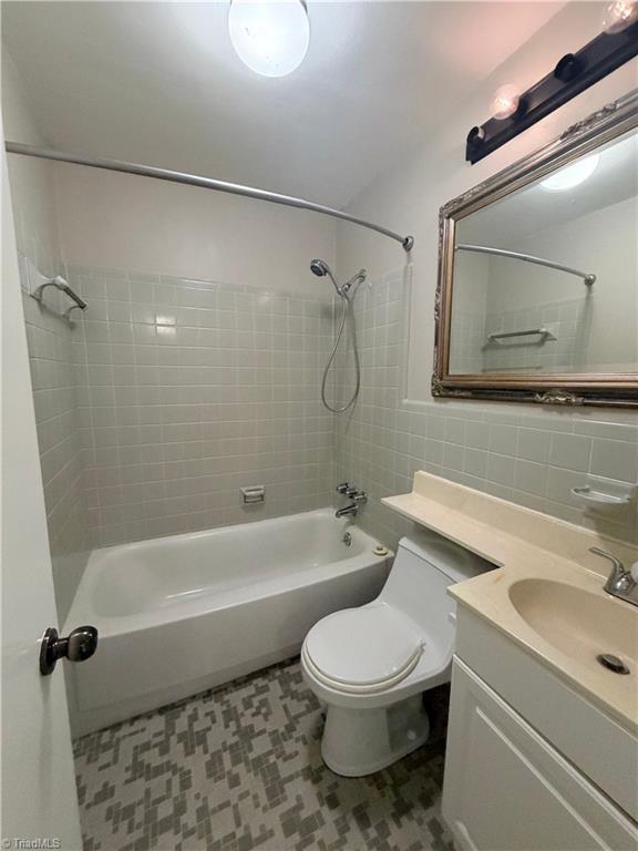 1908 Cardinal Crest Road Property Photo 25