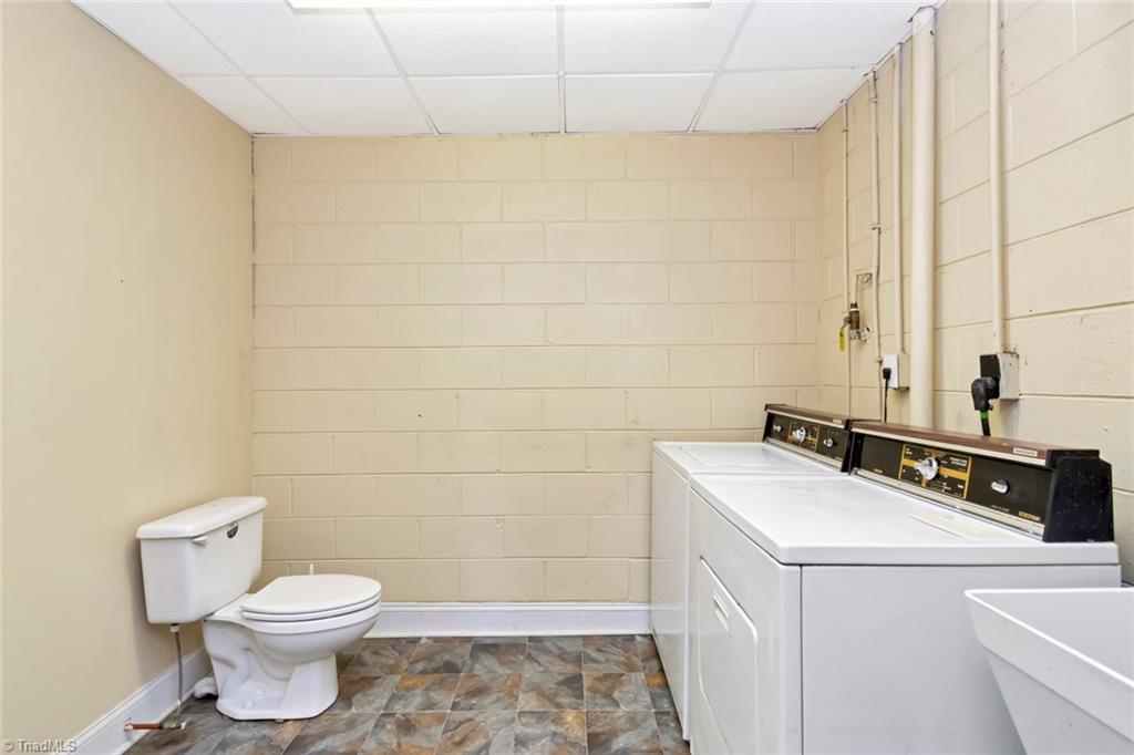 1050 Staghorn Road Property Photo 17