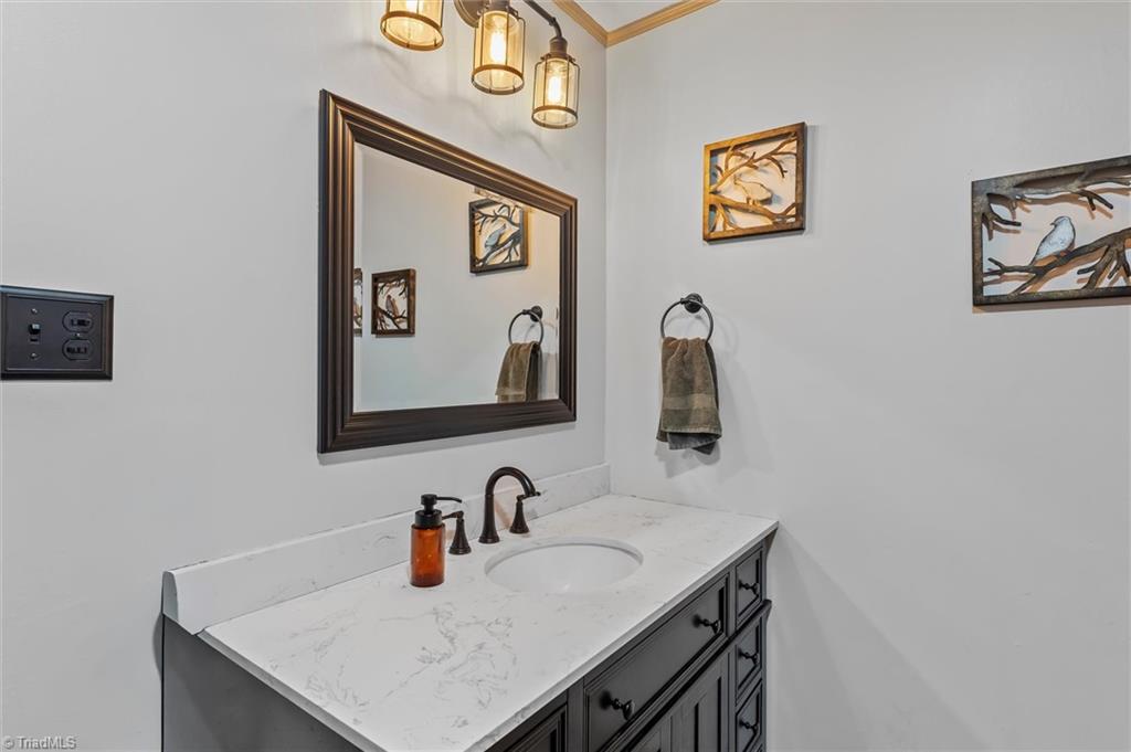 183 Key Valley Trail Property Photo 12