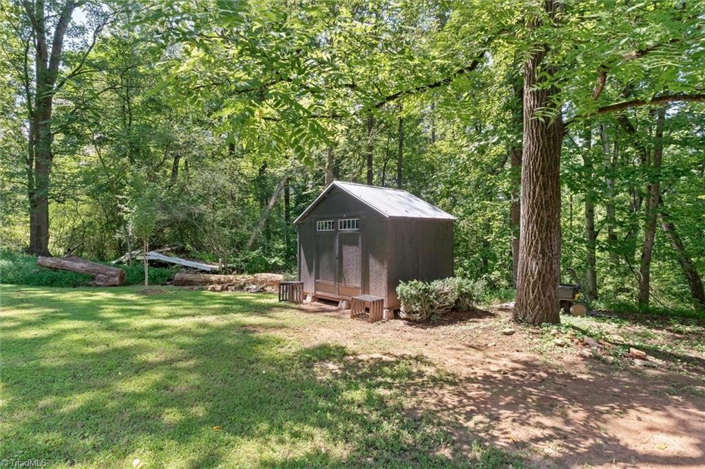 183 Key Valley Trail Property Photo 25