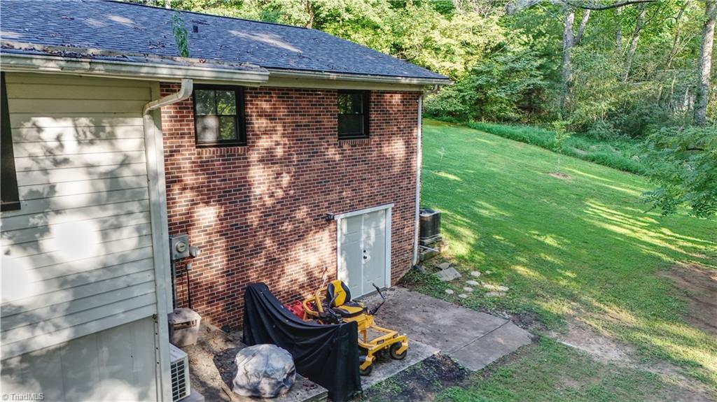 183 Key Valley Trail Property Photo 38