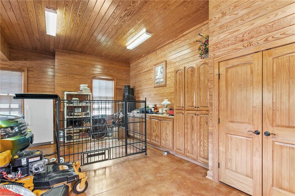 841 Dunleigh Drive Property Photo 41