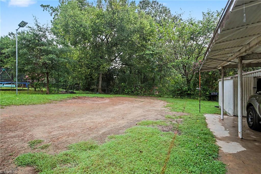 2006 N Ashland Drive Property Photo 14