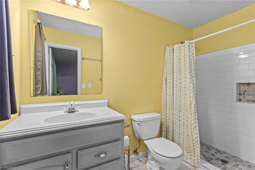 107 Rose Trail Property Photo 25