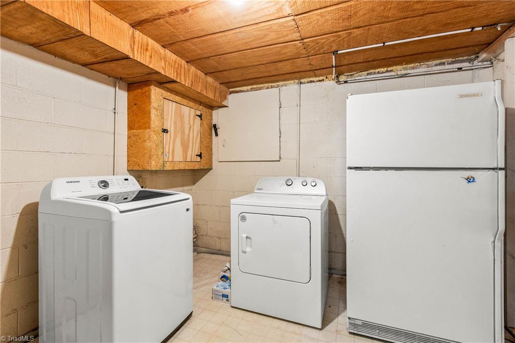 107 Rose Trail Property Photo 30
