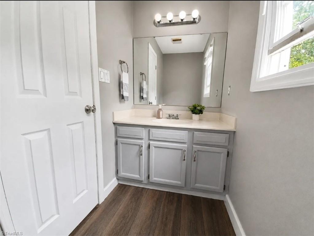 4804 Whisper Oak Drive Property Photo 8