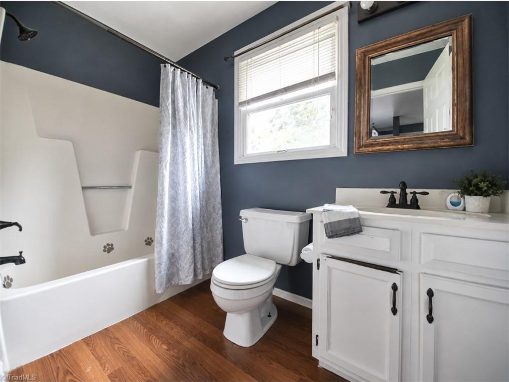 4804 Whisper Oak Drive Property Photo 14