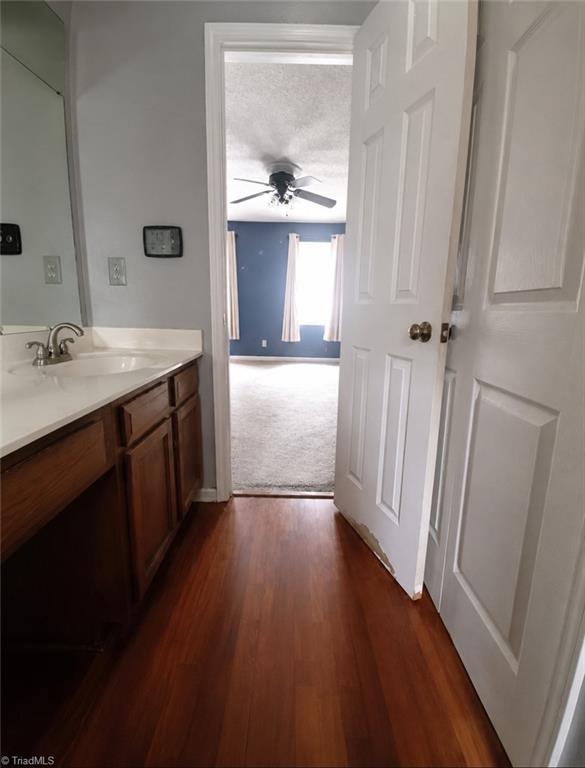 4804 Whisper Oak Drive Property Photo 16