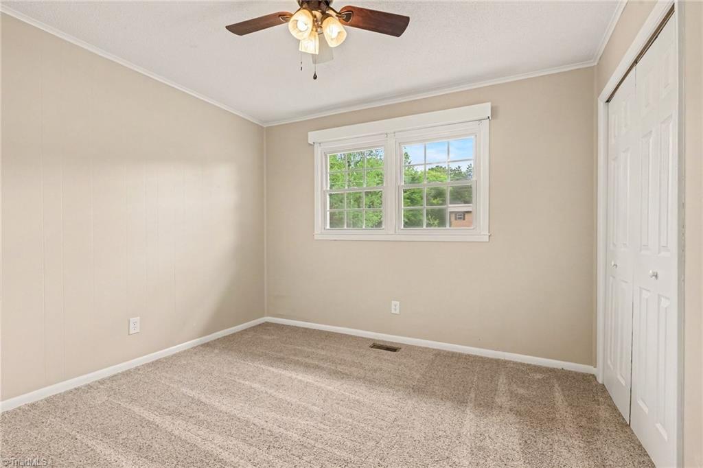 3848 Hillsdale Park Drive Property Photo 16