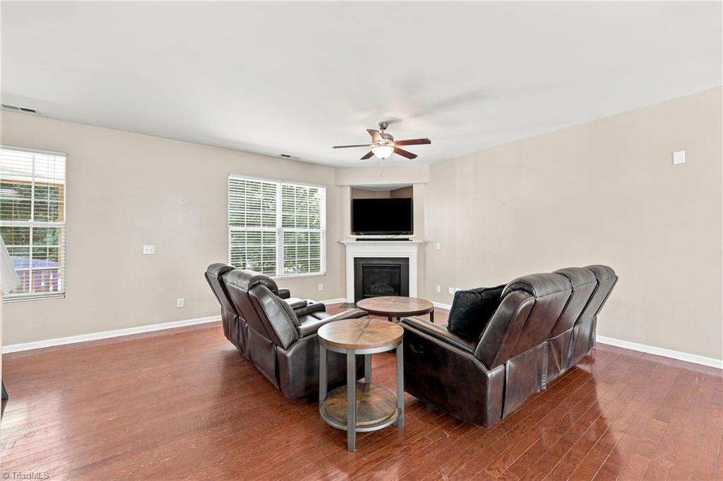 1103 Southwind Court Property Photo 9