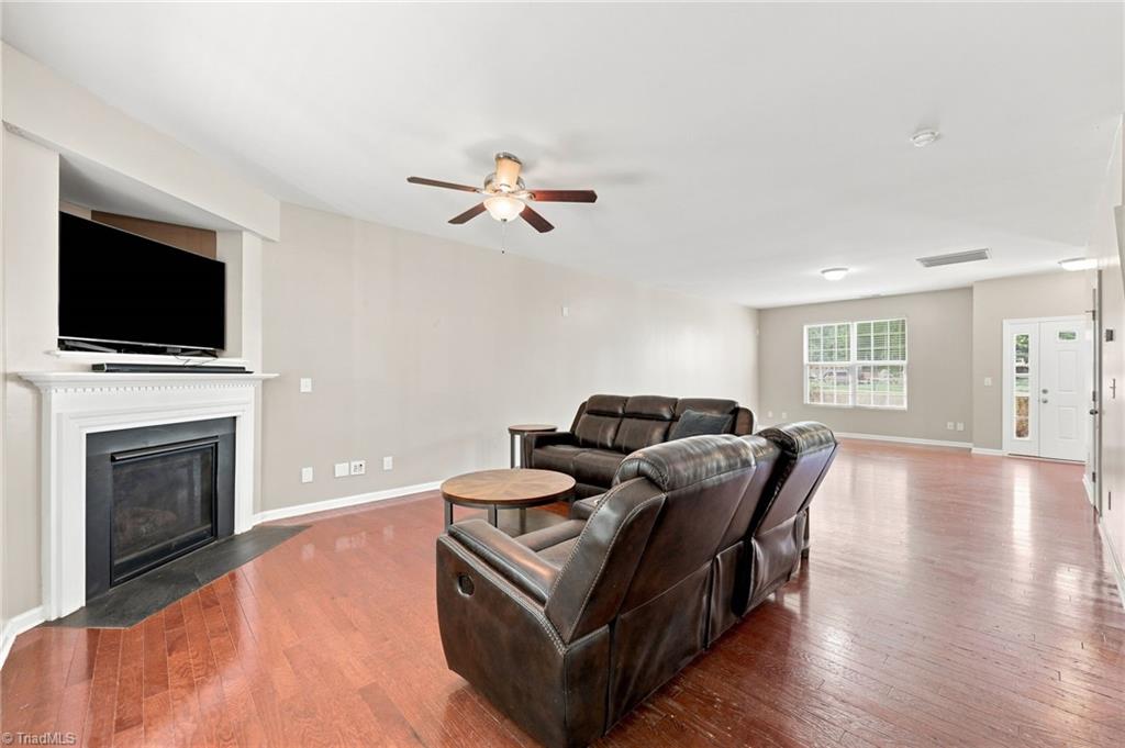 1103 Southwind Court Property Photo 10