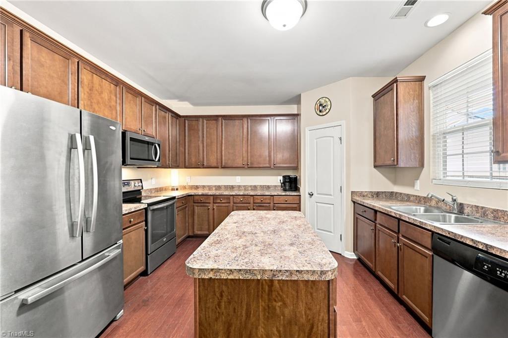 1103 Southwind Court Property Photo 13