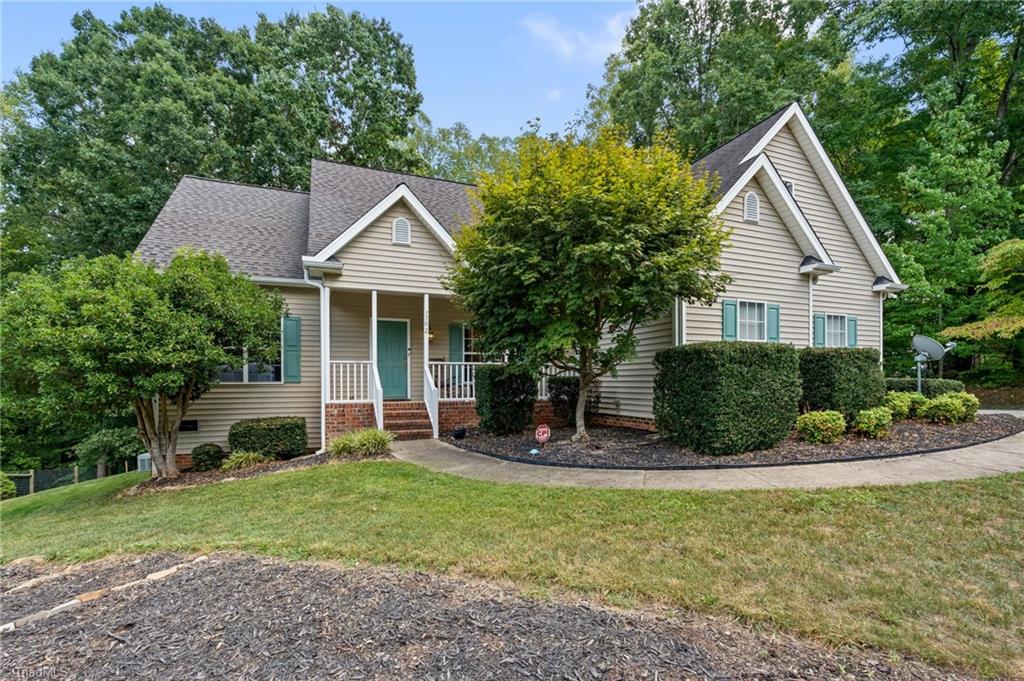 7702 Perthshire Drive Property Photo 1