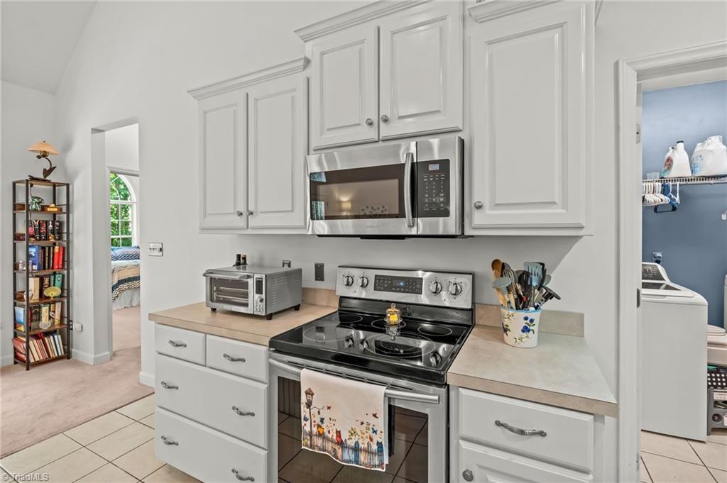 7702 Perthshire Drive Property Photo 14