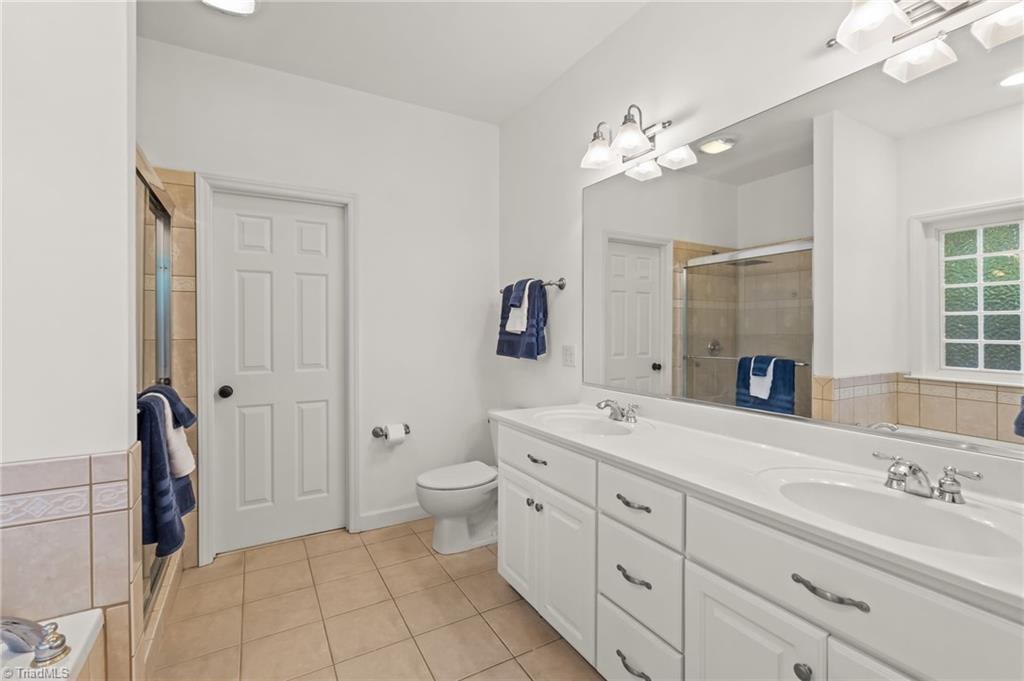 7702 Perthshire Drive Property Photo 27