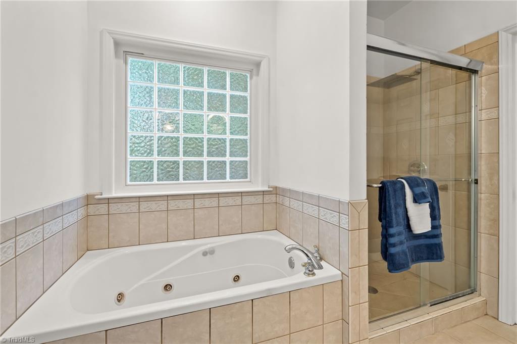 7702 Perthshire Drive Property Photo 28