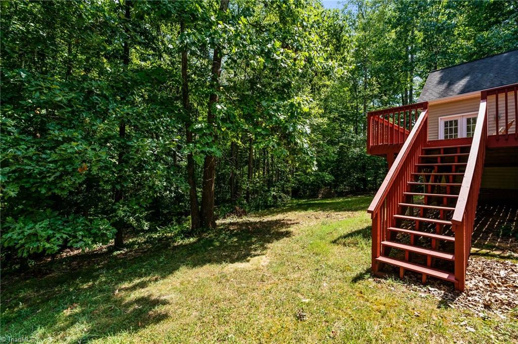 7702 Perthshire Drive Property Photo 40