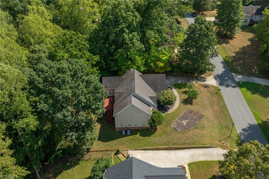 7702 Perthshire Drive Property Photo 44