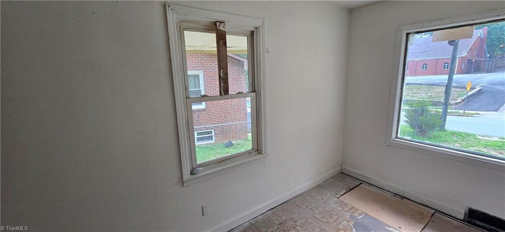 2219 Manchester Street Property Photo 26