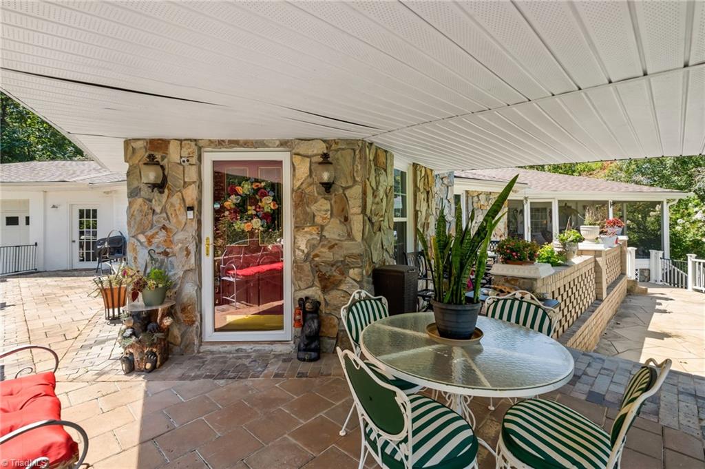 1332 Bethesda Road Property Photo 4