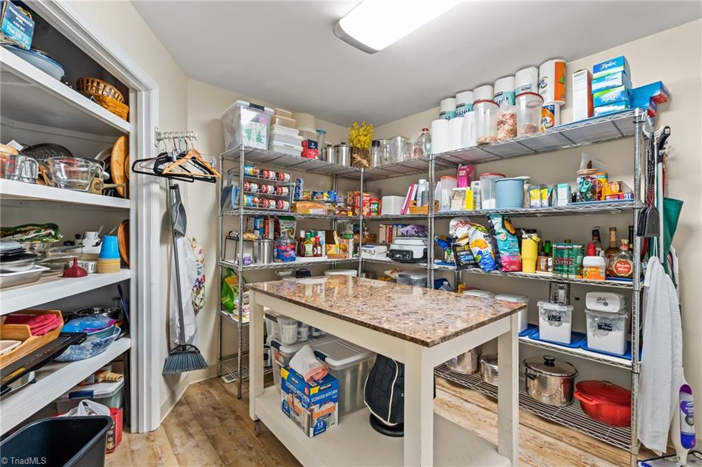 1332 Bethesda Road Property Photo 11