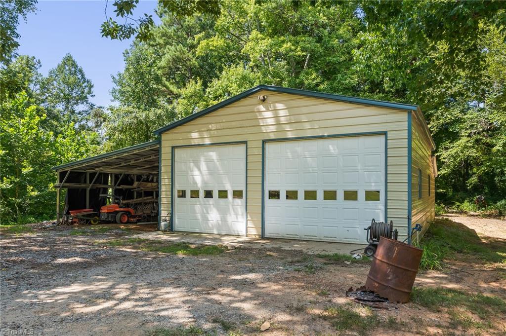 1332 Bethesda Road Property Photo 36