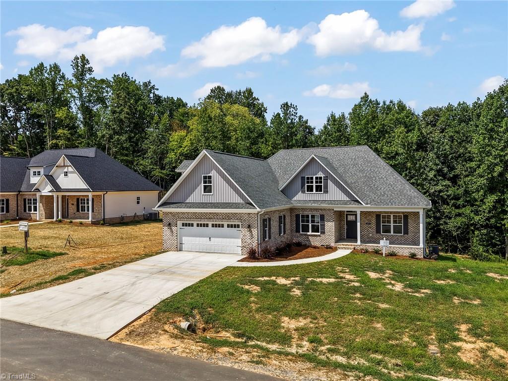 267 Cool Run Property Photo 3
