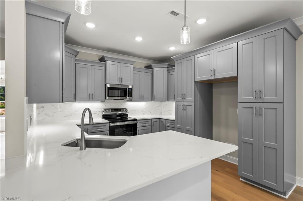 267 Cool Run Property Photo 10
