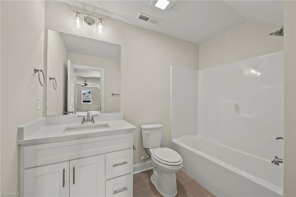 267 Cool Run Property Photo 27