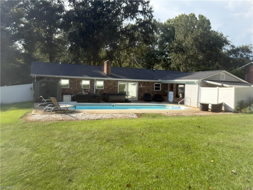 4611 Bridle Path Property Photo 5