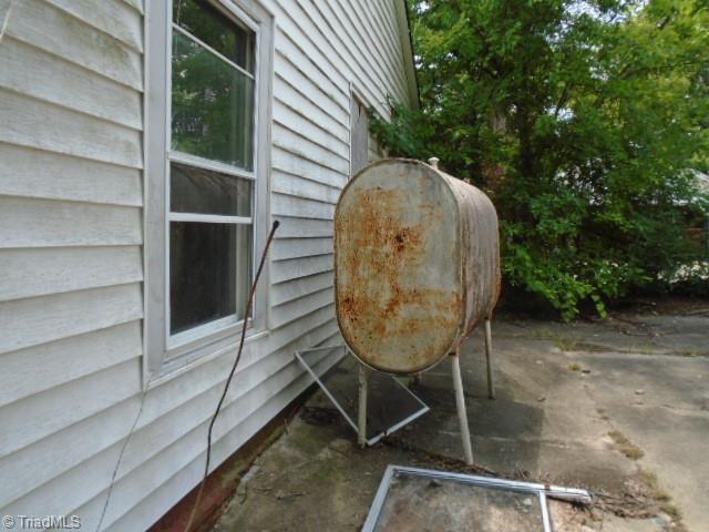 604 Chandler Avenue Property Photo 5