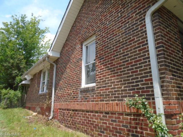 604 Chandler Avenue Property Photo 8