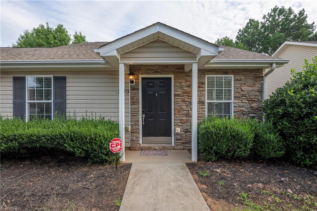 3273 Hyde Place Circle Property Photo 4