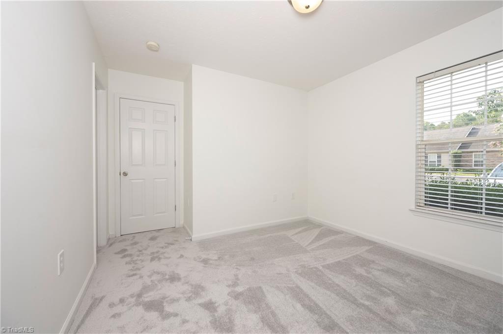 3273 Hyde Place Circle Property Photo 29