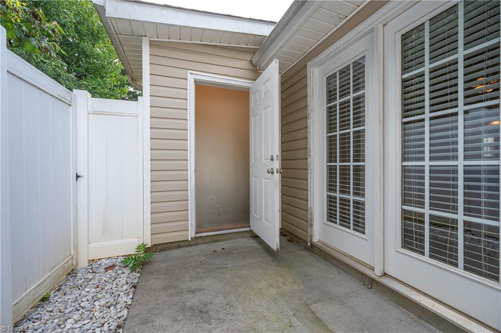 3273 Hyde Place Circle Property Photo 32