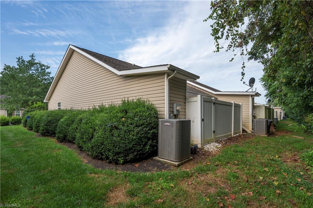 3273 Hyde Place Circle Property Photo 37