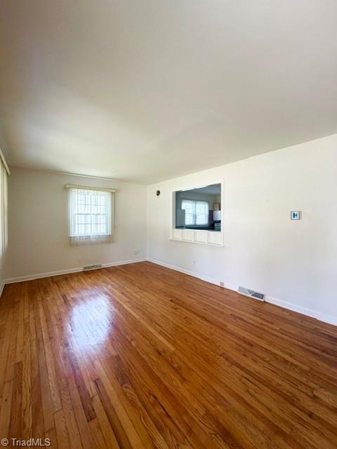 815 Rockett Street Property Photo 5