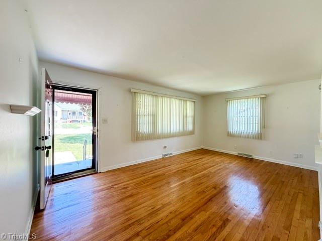 815 Rockett Street Property Photo 7