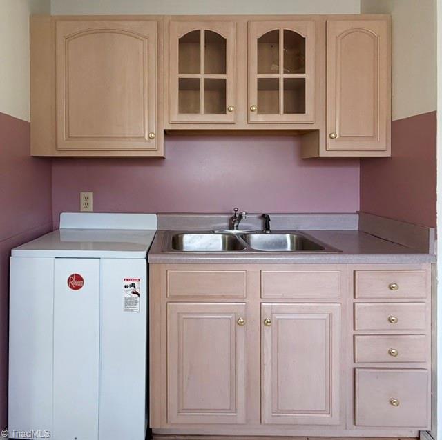 815 Rockett Street Property Photo 10