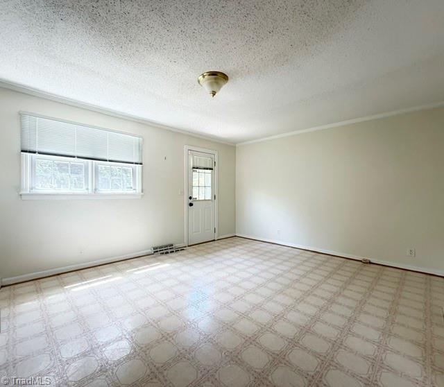 815 Rockett Street Property Photo 12