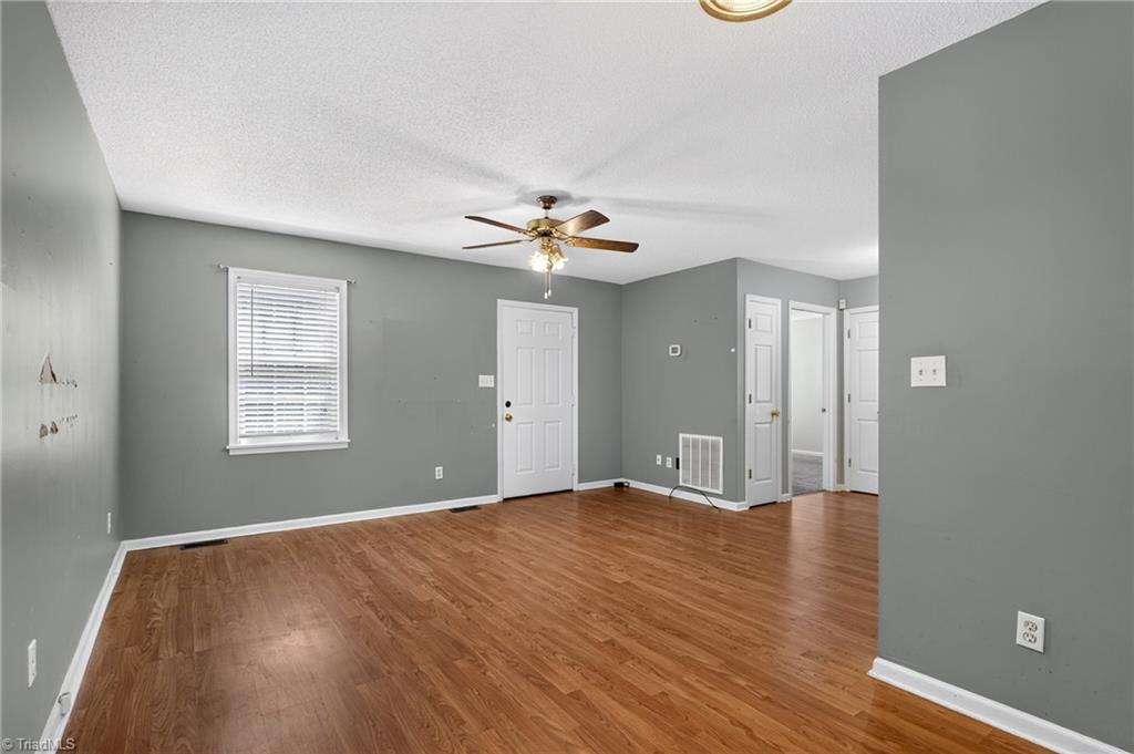 8 Hinkle Street Property Photo 3
