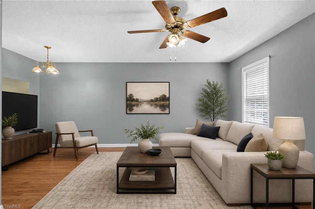 8 Hinkle Street Property Photo 4
