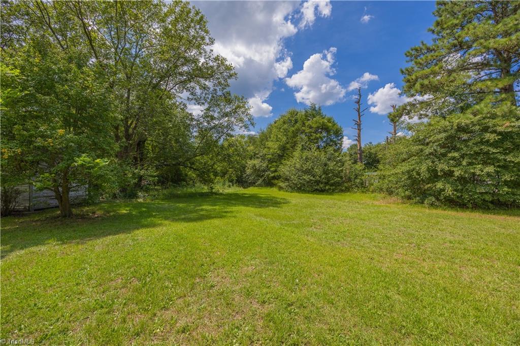 - Sparrow Drive Property Photo 1