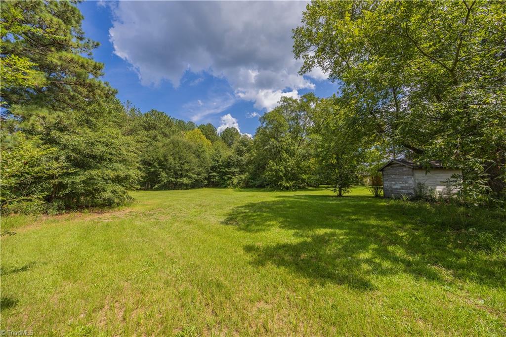 - Sparrow Drive Property Photo 3