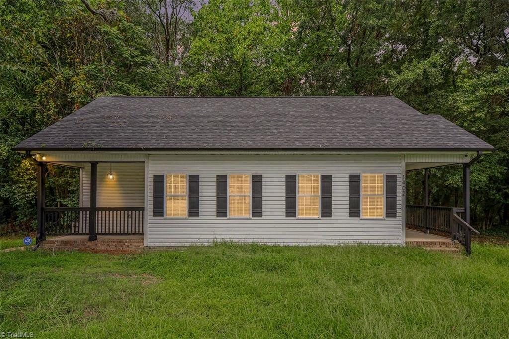 1402 Essex Avenue Property Photo 1