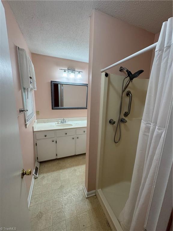 804 Lauras Lane Property Photo 17