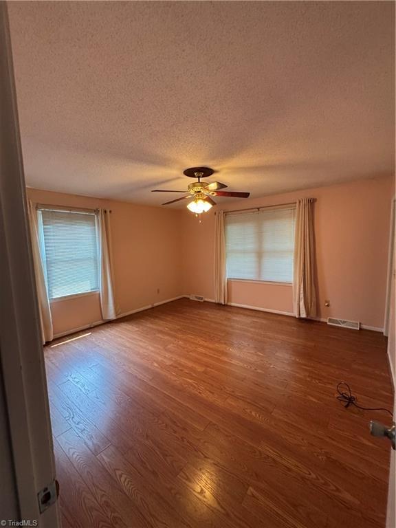 804 Lauras Lane Property Photo 18